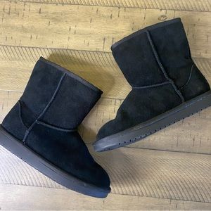 Kookaburra by UGG Boots (big girl) size 4